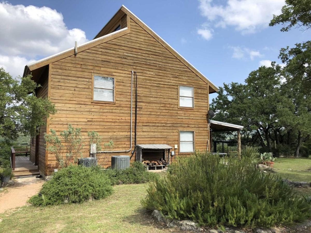 Rockin' B Ranch Bluff House Ξενοδοχείο Pipe Creek Εξωτερικό φωτογραφία