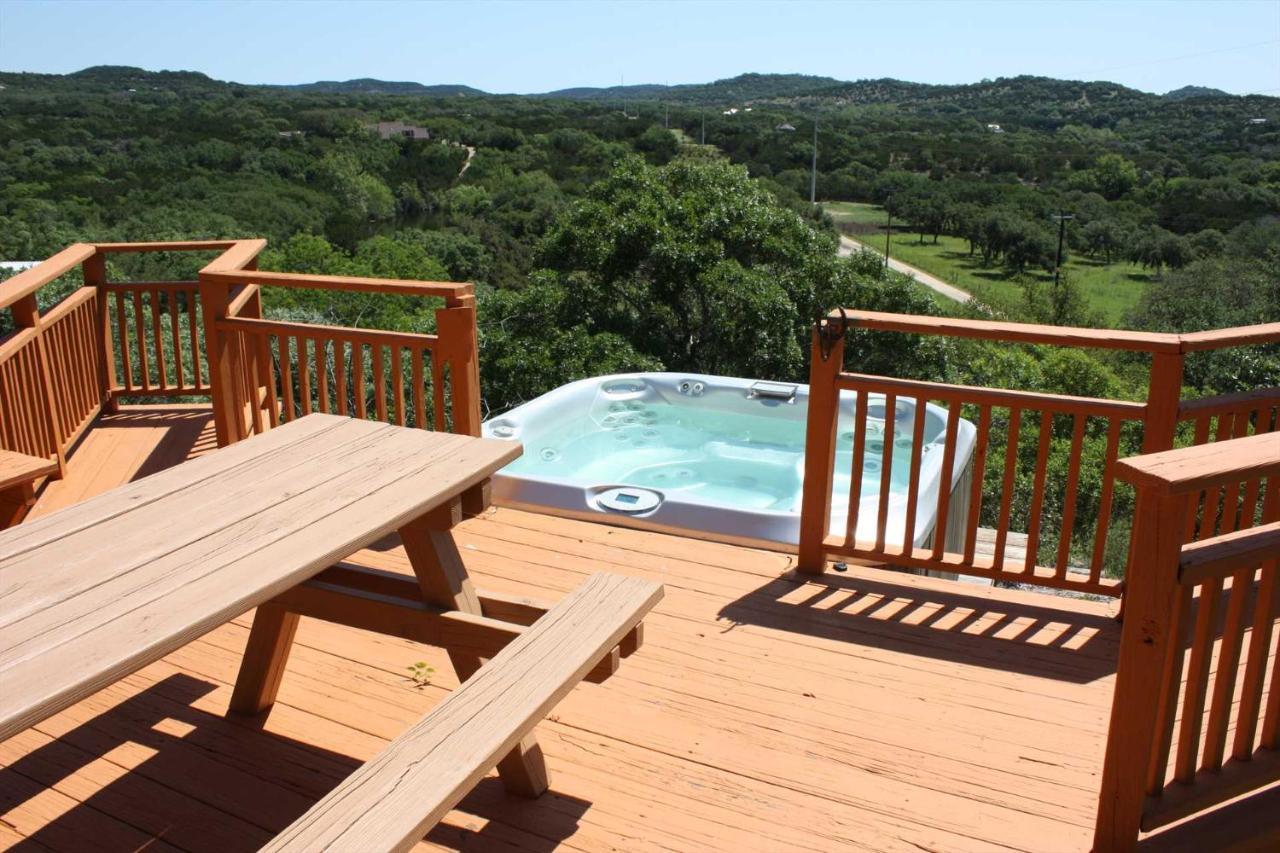 Rockin' B Ranch Bluff House Ξενοδοχείο Pipe Creek Εξωτερικό φωτογραφία