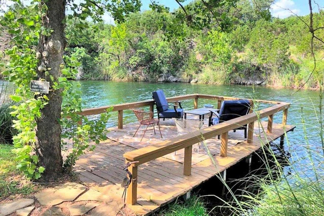 Rockin' B Ranch Bluff House Ξενοδοχείο Pipe Creek Εξωτερικό φωτογραφία